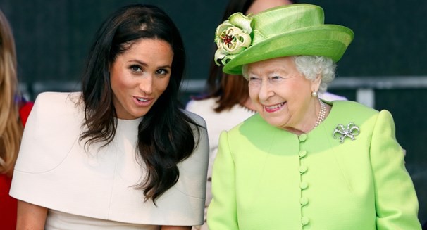 Hé lộ lý do gây sốc khiến Nữ hoàng Anh nhân nhượng, ưu ái Meghan hơn Công nương Kate dù cháu dâu đã gây ra nhiều điều chướng tai gai mắt - Ảnh 1.