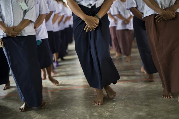 Vén màn cuộc sống phía sau song sắt của người chuyển giới nữ ở Thái Lan - Ảnh 4.