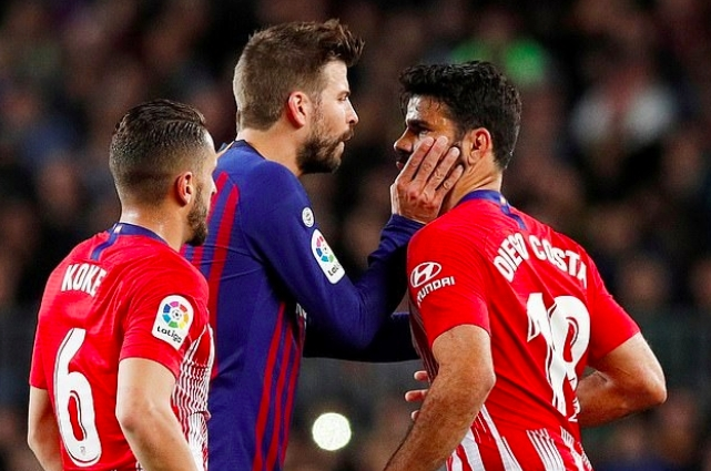 Diego Costa bị phạt cực nặng vì xúc phạm mẹ của trọng tài  - Ảnh 1.