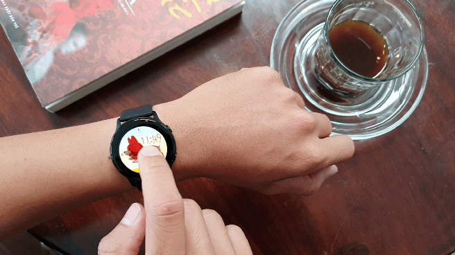 Trên tay đồng hồ Galaxy Watch Active giá 5,5 triệu đồng: đơn giản nhưng không kém phần sang trọng, thiết kế nhỏ gọn hợp với cổ tay người Á Đông - Ảnh 15.