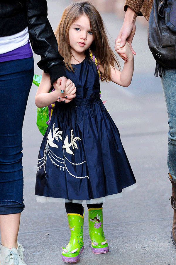 Suri Cruise: Từ công chúa Hollywood được cưng chiều như trứng mỏng đến cô bé nông thôn thiếu vắng tình cha  - Ảnh 6.