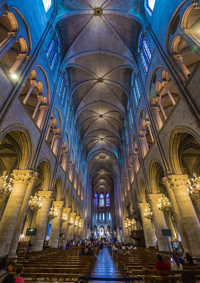 Nhà thờ Đức Bà - Hơn 850 năm thăng trầm của Trái tim Paris - Ảnh 4.