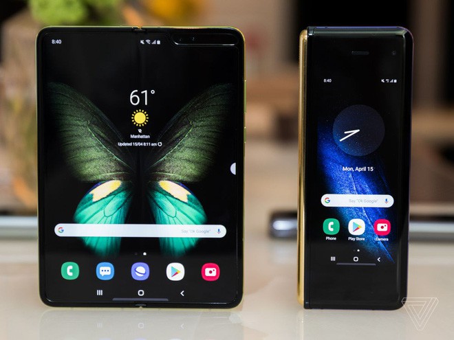 Trên tay Samsung Galaxy Fold: cầm nắm sướng tay, tiếng mở ra đóng vào nghe sướng tai và phần mềm thì tốt đáng ngạc nhiên - Ảnh 9.