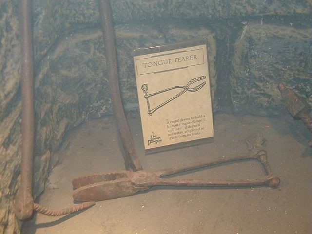 Điểm danh 8 công cụ tra tấn man rợ nhất từng được sử dụng lên người thời trung cổ - Ảnh 1.