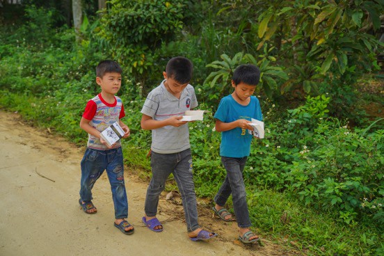 Khát vọng thay đổi cuộc đời và lòng hiếu học của những đứa trẻ vùng cao nơi địa đầu Tổ quốc - Ảnh 2.