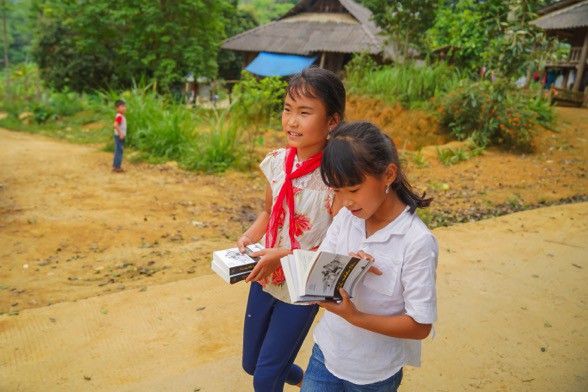 Khát vọng thay đổi cuộc đời và lòng hiếu học của những đứa trẻ vùng cao nơi địa đầu Tổ quốc - Ảnh 15.