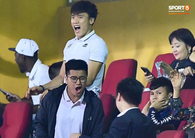 HLV Park Hang-seo, thủ môn Tiến Dũng phản ứng đầy cảm xúc khi Hà Nội FC thua ở AFC Cup 2019 - Ảnh 5.