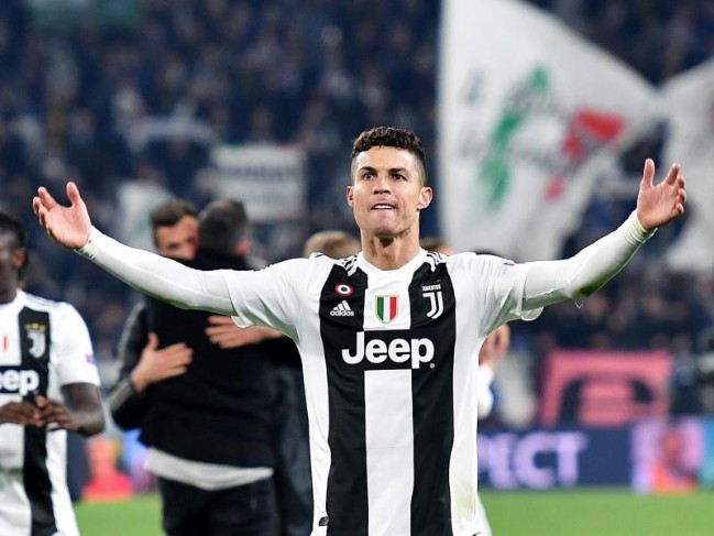 Thực hư việc Ronaldo suy sụp muốn rời Juventus vì bị loại khỏi Champions League - Ảnh 2.