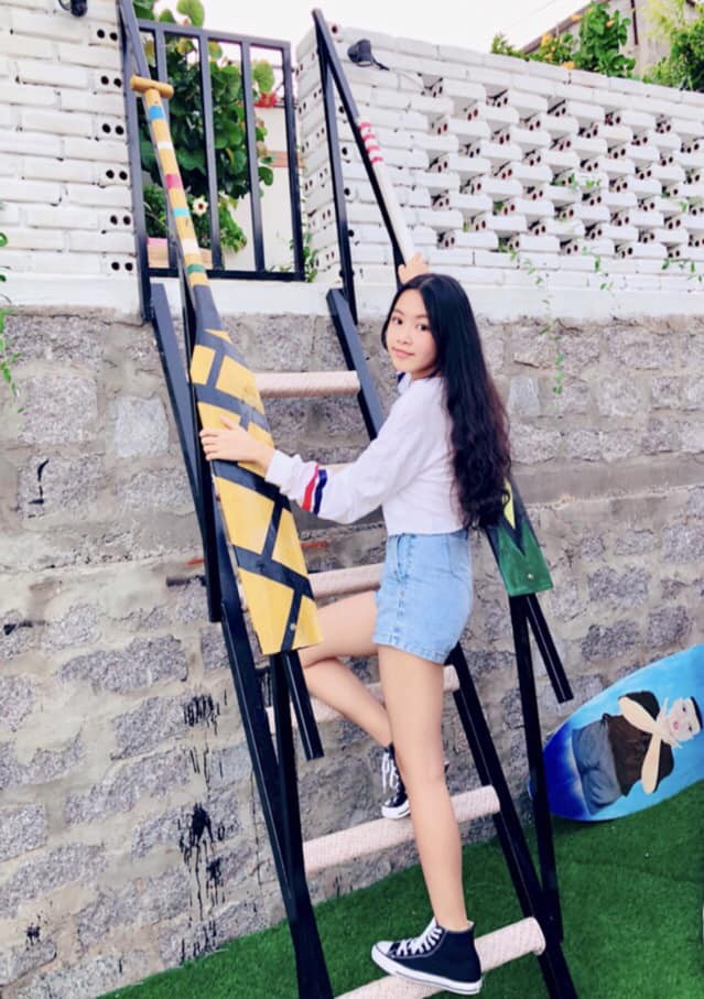 Con gái lớn của MC Quyền Linh: 14 tuổi đã cao 1m70, nhan sắc hao hao Trương Bá Chi khiến dân tình dự đoán sẽ trở thành Hoa hậu tương lai - Ảnh 12.