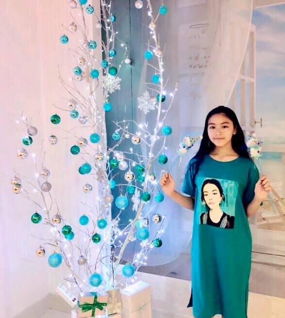 Con gái lớn của MC Quyền Linh: 14 tuổi đã cao 1m70, nhan sắc hao hao Trương Bá Chi khiến dân tình dự đoán sẽ trở thành Hoa hậu tương lai - Ảnh 11.