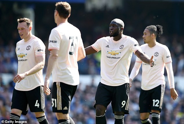 Pogba nhắc tới cuộc đấu tố trong phòng thay đồ Man United sau trận thua đậm Everton - Ảnh 1.