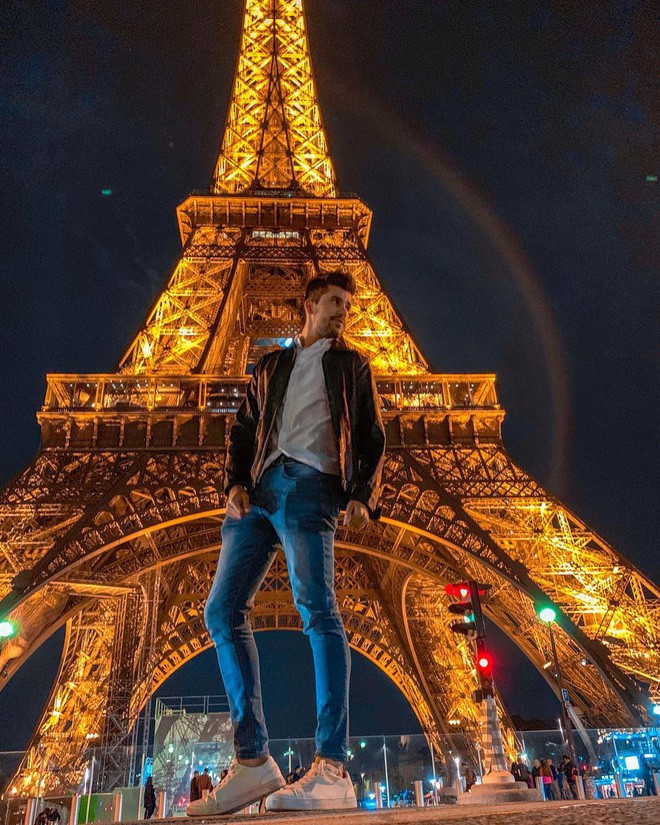 Vừa đăng ảnh check-in tại tháp Eiffel, người hâm mộ đã vội nhắc Diệu Nhi vì cô có thể mắc phải luật nghiêm trọng này - Ảnh 10.