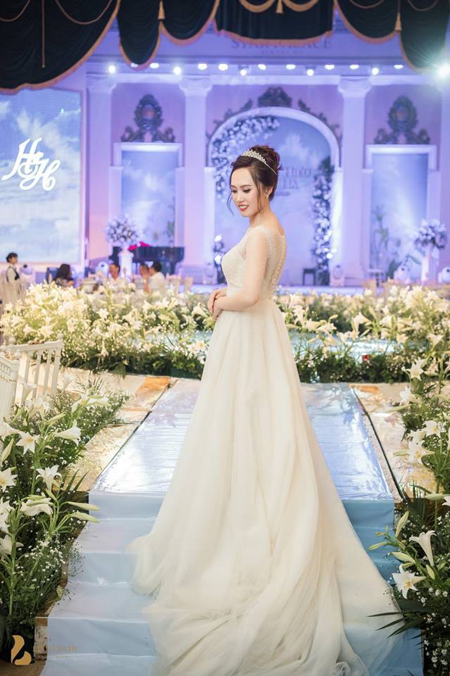Toàn cảnh đám cưới ở Hà Nội của Giám đốc Nhà hát Kịch Hà Nội và hot girl 9X - Ảnh 8.