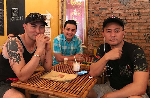 Đã hoàn tất thủ tục tại Mỹ, cố diễn viên Anh Vũ sẽ sớm được về an nghỉ trên đất mẹ - Ảnh 2. Đã hoàn tất thủ tục tại Mỹ, cố diễn viên Anh Vũ sẽ sớm được về an nghỉ trên đất mẹ - Ảnh 2.