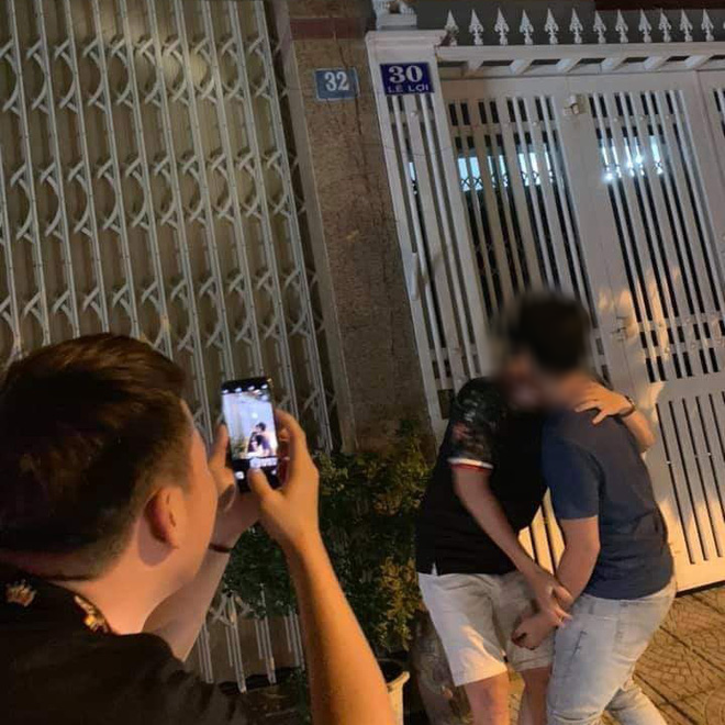 Tranh cãi việc dân mạng kêu gọi check in trước nhà cựu Viện phó VKS sàm sỡ bé gái - Ảnh 3. Tranh cãi việc dân mạng kêu gọi check in trước nhà cựu Viện phó VKS sàm sỡ bé gái - Ảnh 3.