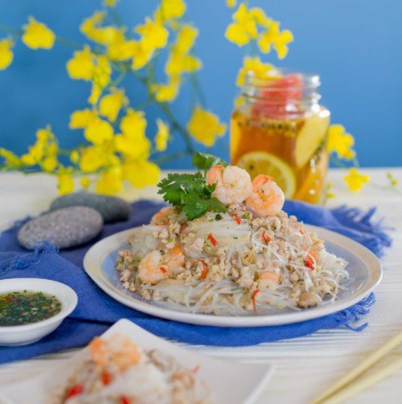 Học lỏm được công thức làm miến trộn của đầu bếp người Thái, tôi chẳng bao giờ phải tốn tiền đi nhà hàng để ăn món này nữa - Ảnh 7. Học lỏm được công thức làm miến trộn của đầu bếp người Thái, tôi chẳng bao giờ phải tốn tiền đi nhà hàng để ăn món này nữa - Ảnh 7.