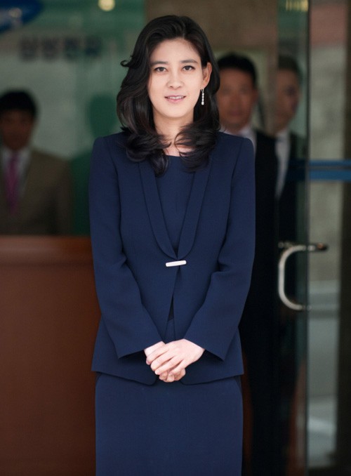 Công chúa Samsung- Lee Boo Jin: Hình mẫu quyền lực nhưng đầy bi kịch, gây ám ảnh phim Hàn - Ảnh 4.