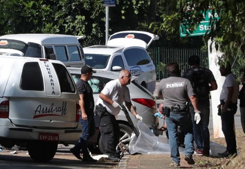 Brazil: Cướp tại cây ATM, 11 nghi phạm bị bắn hạ - Ảnh 1.