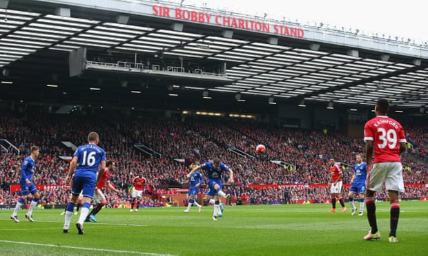 Sự thật về Old Trafford: Từ nhà hát của những giấc mơ thành biểu tượng của sự xuống dốc - Ảnh 2.