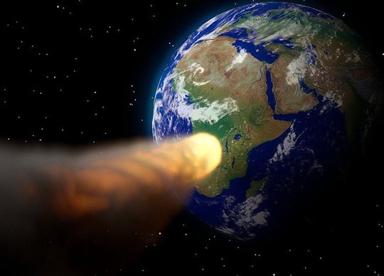  NASA tiết lộ về 2 tiểu hành tinh suýt vung nắm đấm vào trái đất  - Ảnh 1.
