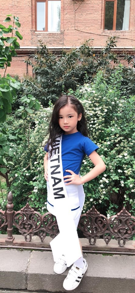 Nhan sắc đời thường trong trẻo của cô bé vừa đăng quang Hoa hậu Hoàn vũ nhí thế giới 2019 - Ảnh 2.