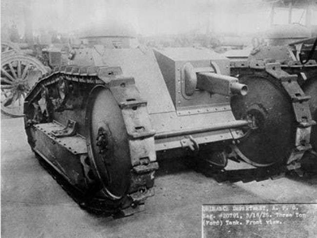 Điểm danh những chiếc xe tăng mạnh nhất Thế chiến I - Ảnh 10.