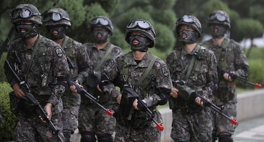 Hàn Quốc sẽ đưa robot có khả năng giết người vào quân đội - Ảnh 2.