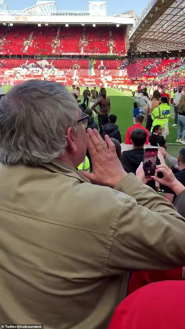 Fan MU chửi rủa, đòi đuổi Pogba khỏi Old Trafford - Ảnh 1.