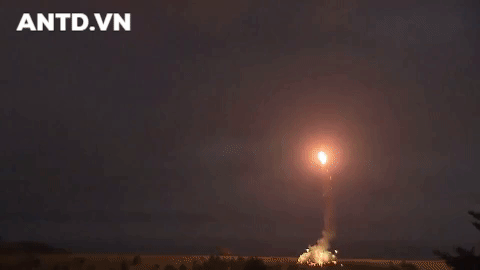 Mỹ phóng tên lửa ‘sát thủ’ đánh chặn ngoài tầng khí quyển thị uy trước Nga - Ảnh 13.