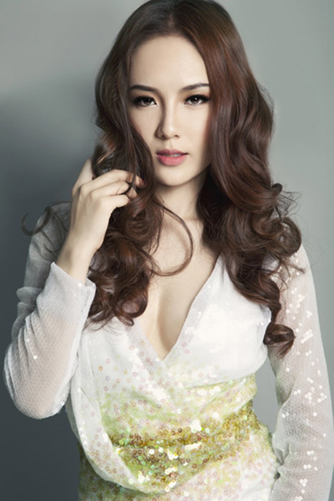 Cuộc sống giàu sang của ca sĩ lười nhất showbiz - Phương Linh - Ảnh 1.