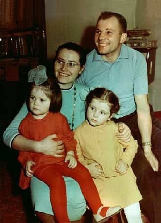 Gia đình của Yuri Gagarin sau ngày anh mất: Yuri đi, mọi thứ thay đổi mãi mãi - Ảnh 4.