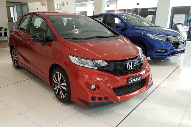 Đại lý giảm sốc 100 triệu đồng cho Honda Jazz - Ảnh 3.