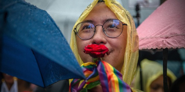 Chùm ảnh: Hàng trăm người vỡ òa cảm xúc khi Đài Loan hợp pháp hóa hôn nhân đồng giới, một lần nữa tình yêu lại giành chiến thắng - Ảnh 1.
