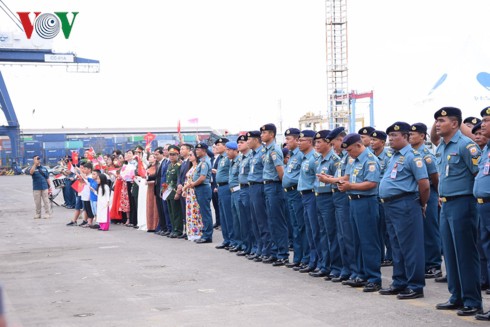 Ảnh: Tàu huấn luyện Lê Quý Đôn của Việt Nam thăm hữu nghị Indonesia - Ảnh 2.