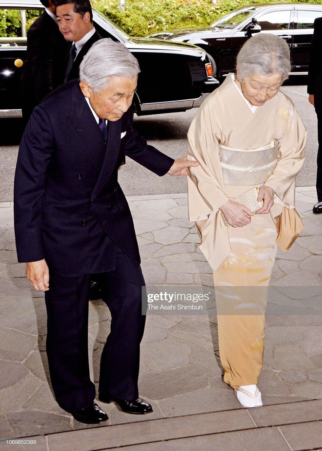 Gần 90 tuổi, cựu Hoàng hậu Nhật Bản vẫn khiến cả thế giới ngưỡng mộ trước gu thời trang nhã nhặn in đậm cốt cách tiểu thư - Ảnh 11.