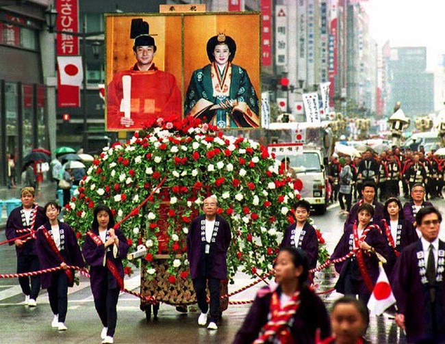 Tân Nhật hoàng Naruhito và vương phi u sầu Masako: Mối tình sét đánh, 6 năm theo đuổi, 3 lần cầu hôn và lời hứa bảo vệ em đến trọn đời - Ảnh 8.