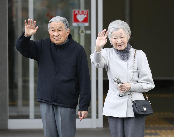 Gần 90 tuổi, cựu Hoàng hậu Nhật Bản vẫn khiến cả thế giới ngưỡng mộ trước gu thời trang nhã nhặn in đậm cốt cách tiểu thư - Ảnh 8.