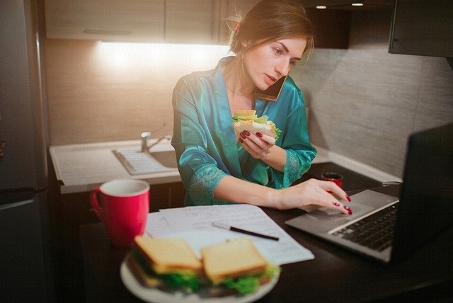 10 phút đầu tiên đã mắc hàng loạt sai lầm này, cả ngày làm việc của bạn coi đi tong: Đây là lý do khiến bạn cố mãi cũng không thăng tiến được - Ảnh 3.