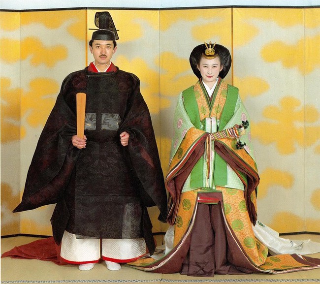 Thân vương Fumihito - vị Tân thái tử chuẩn mực và cuộc hôn nhân gây tranh cãi nhưng rốt cuộc lại hóa giải khủng hoảng người kế vị của Hoàng gia Nhật - Ảnh 7.