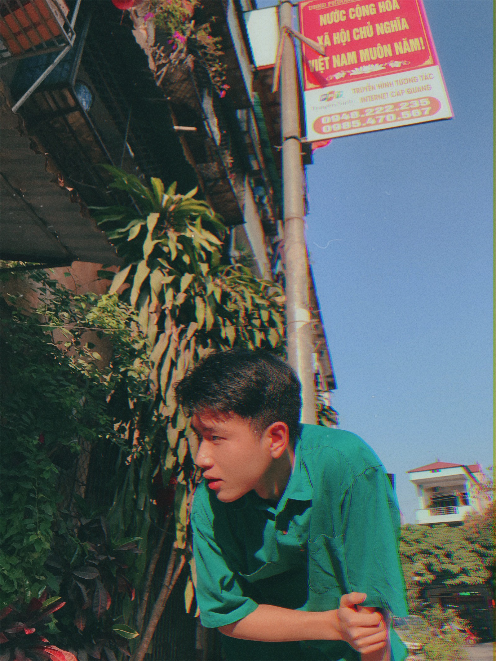 Bức ảnh hội bạn th&acirc;n 7 năm g&acirc;y sốt khi quy tụ cả d&agrave;n trai xinh g&aacute;i đẹp lại c&ograve;n l&agrave; HSG quốc gia - Ảnh 1.