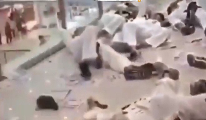Gây ồn ào trong trung tâm thương mại, nhóm võ sĩ Taekwondo bị anh em Gymer lao vào đánh túi bụi - Ảnh 2.
