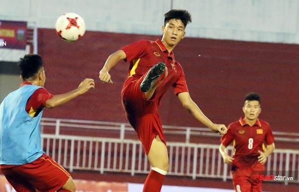 Tiền vệ U23 Việt Nam trở lại ngọt ngào sau tin đồn giải nghệ - Ảnh 1.