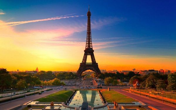Sau nhà thờ Đức Bà Paris, đây là 2 điểm cực hút khách du lịch mỗi khi đặt chân đến Pháp - Ảnh 6.