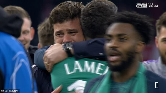 HLV Tottenham quỳ xuống sân rồi òa khóc sau màn ngược dòng “kinh điển” - Ảnh 6.