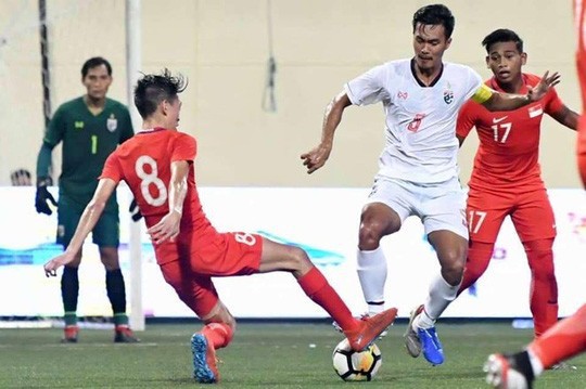 Hết tuyển Thái chơi xấu ở Kings Cup, đến lượt U23 bị tố triệt hạ cầu thủ Singapore - Ảnh 1.