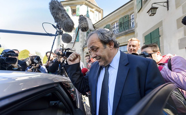 Luật sư bất ngờ phủ nhận việc cựu Chủ tịch UEFA Platini bị bắt giữ vì bê bối World Cup - Ảnh 1.
