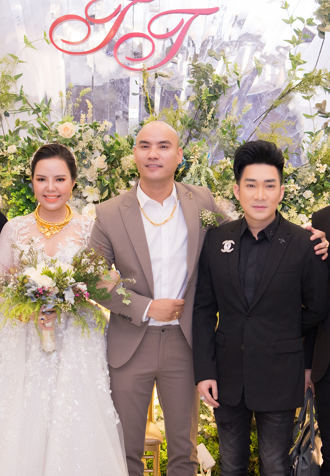 Dàn sao Việt hội tụ ở đám cưới của nhạc sĩ A Tuân - Ảnh 1.