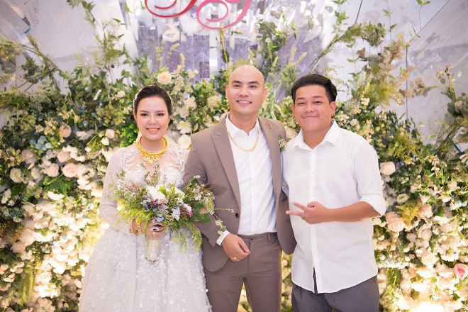 Dàn sao Việt hội tụ ở đám cưới của nhạc sĩ A Tuân - Ảnh 4.