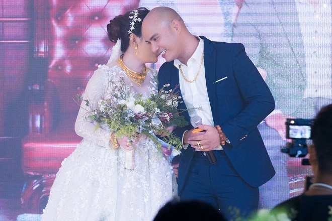 Dàn sao Việt hội tụ ở đám cưới của nhạc sĩ A Tuân - Ảnh 10.
