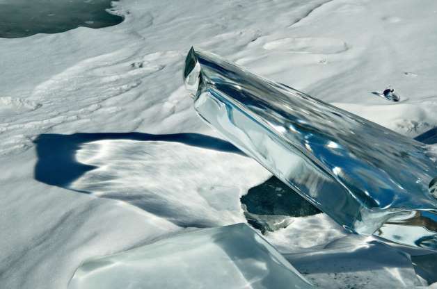 Những hình ảnh đáng kinh ngạc về tạo hình băng trên hồ Baikal - Ảnh 13.